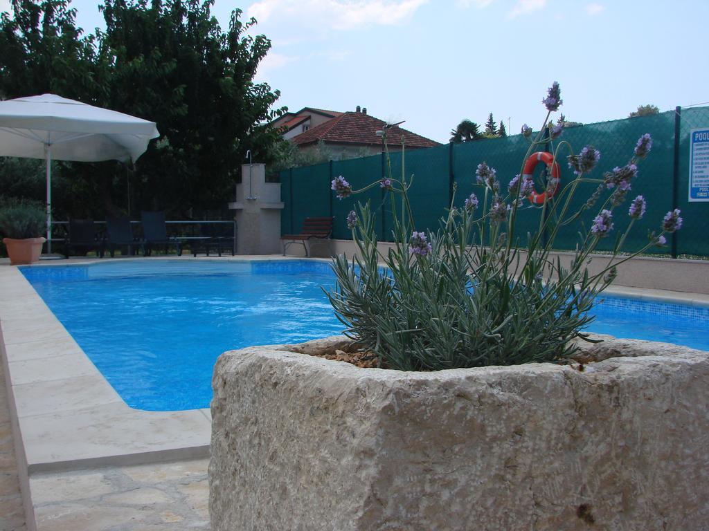 Villa Solo Ploce  Luaran gambar