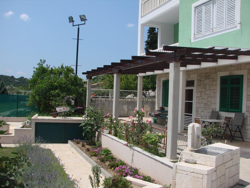 Villa Solo Ploce  Luaran gambar